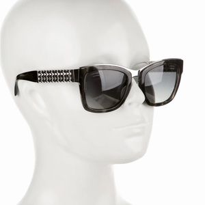 CHANEL Interlocking Chain CC Logo Sunglasses